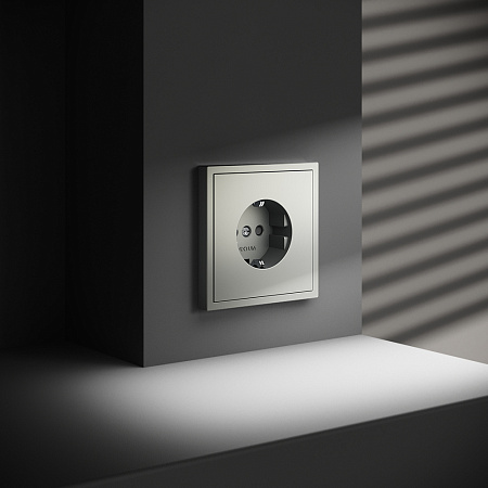 Розетка встраиваемая VOLTUM S70 с заземлением и защитными шторками, (сталь) VLS040205 Розетка встраиваемая VOLTUM S70 с заземлением и защитными шторками, (сталь) VLS040205